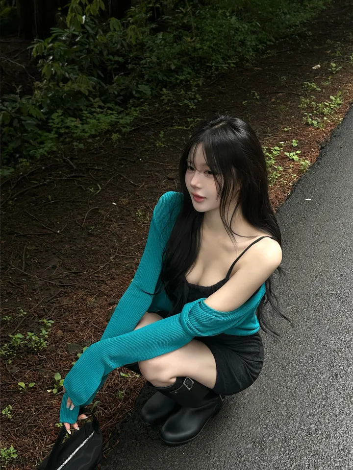 드레스 모델 착용 이미지-S1L45