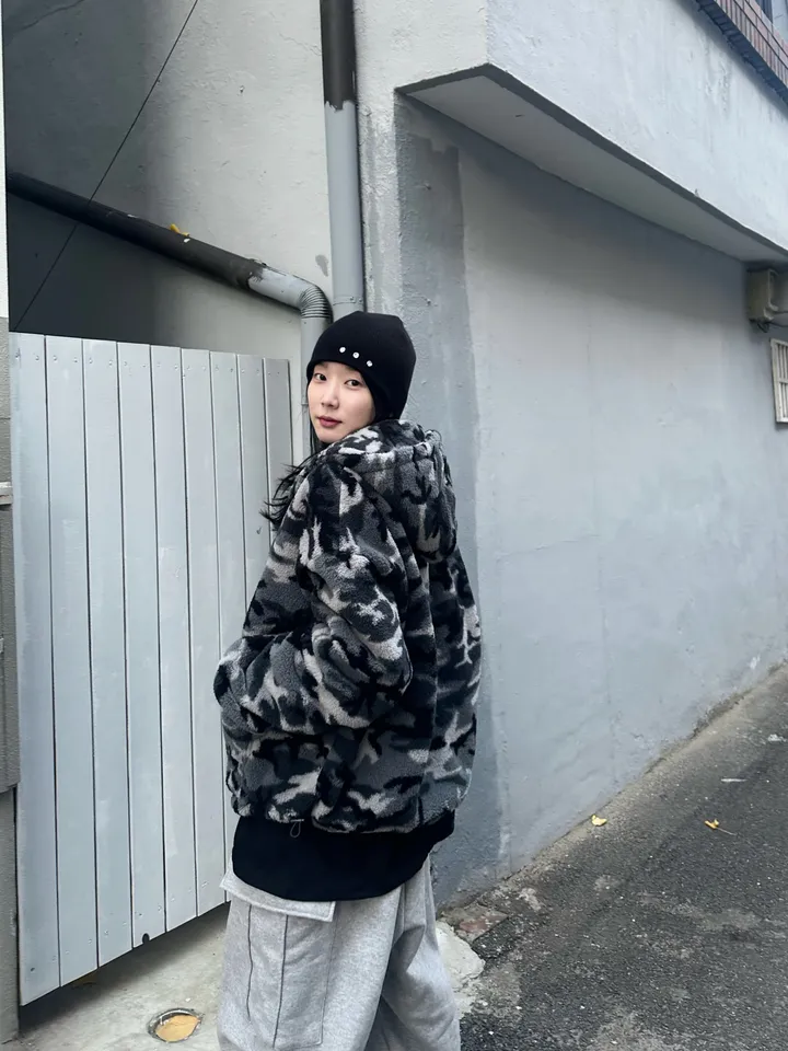 [new🖤] 시니컬 카모 털후리스 상세 이미지 2