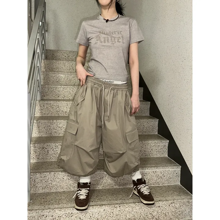 ★BEIGE 4/25 출고예정★[UNISEX]더블 포켓 커버 포인트 유니크 핀턱 카고 코튼 루즈 스트링 버뮤다 하프 팬츠(4color) 상세 이미지 12