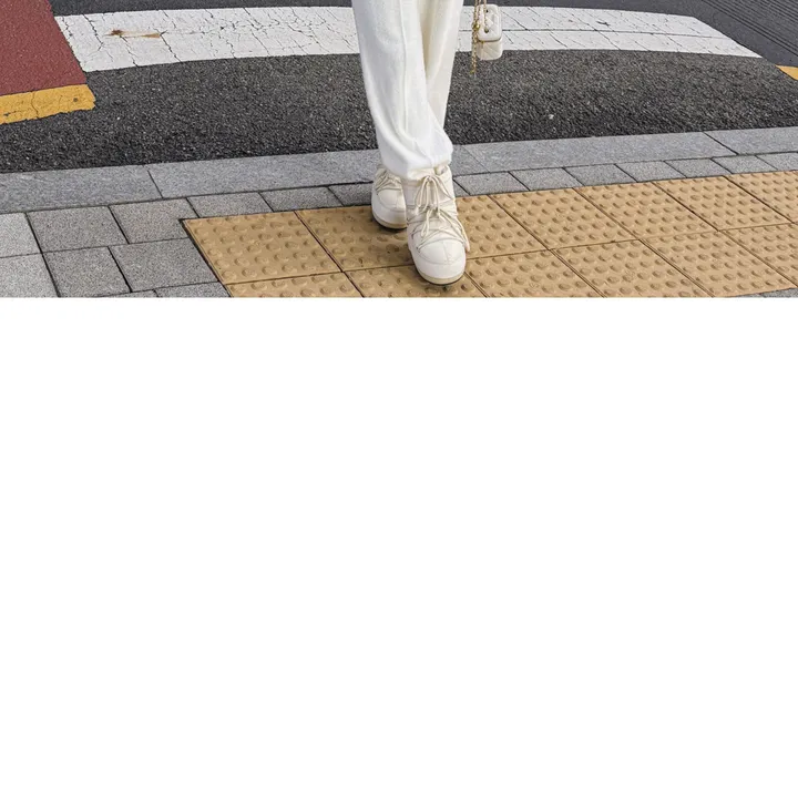 [무광레더/매트질감/어깡❌/고퀄/5col] 노라트 하이넥 카라넥 스냅버튼 지퍼 웰론 페이크레더 매트 무광 레더 크롭 패딩 상세 이미지 37