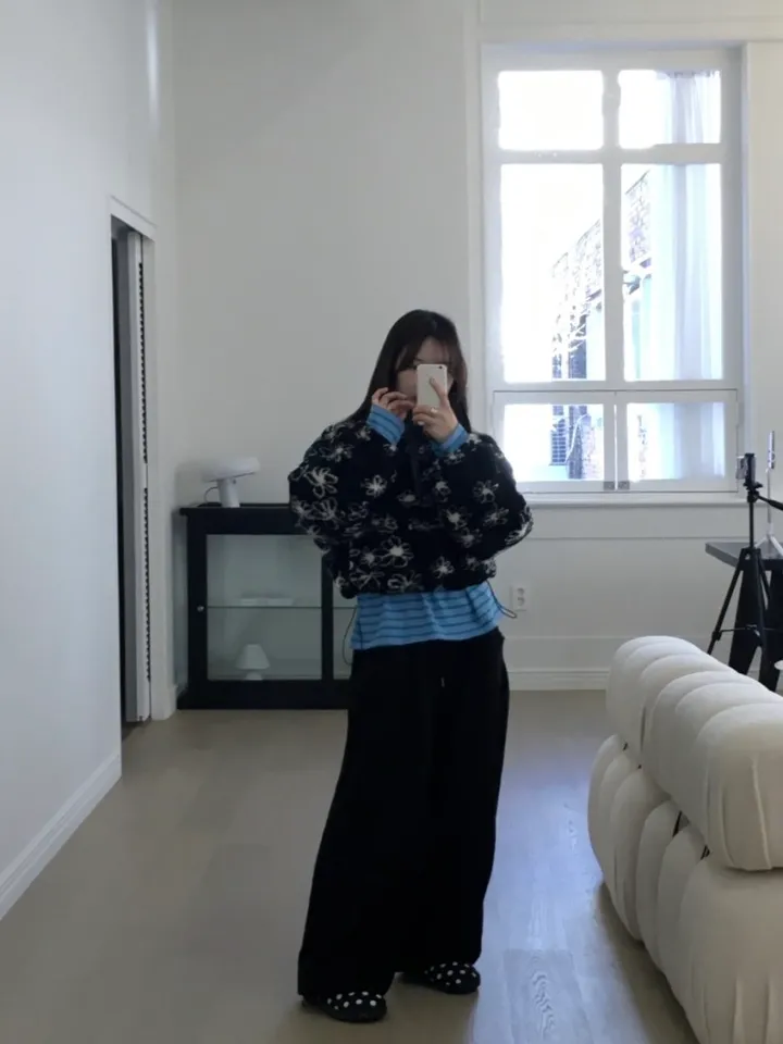 데이지 덤블반집업 블랙,블루 색상추가본 [플리스/집업/데이지/코디추천/겨울코디/데일리/대학생/코디추천/직장인/y2k] 상세 이미지 14
