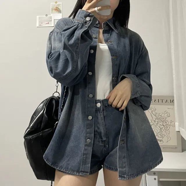 [힙무드/Y2K/2COLOR]빈티지 데님 워싱 무지 긴팔 카라넥 버튼 셔츠 하이웨스트 반바지 청청 투피스 세트 진청 흑청 상세 이미지 3