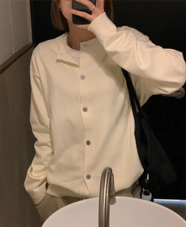 [활용도up!] (UNISEX) 소프트 에센셜 라운드 가디건 상세 이미지 19