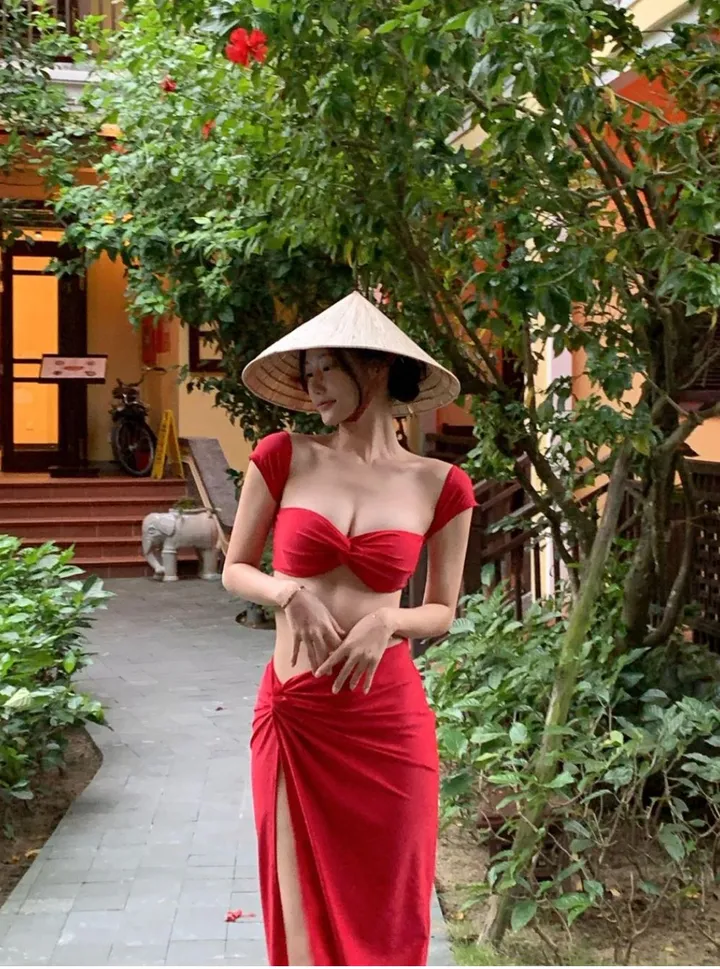 [볼륨업/꽃핀증정]에버린 3PCS 커버업 롱 스커트 꼬임 비키니 (1 color) 상세 이미지 18