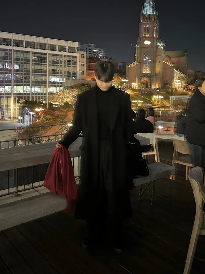 룩 다트 맥시 오버핏 울 코트 상세 이미지 12