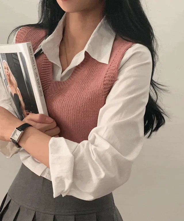 [단독컬러추가] 뉴노멀 브이넥 크롭 니트조끼 - 10color