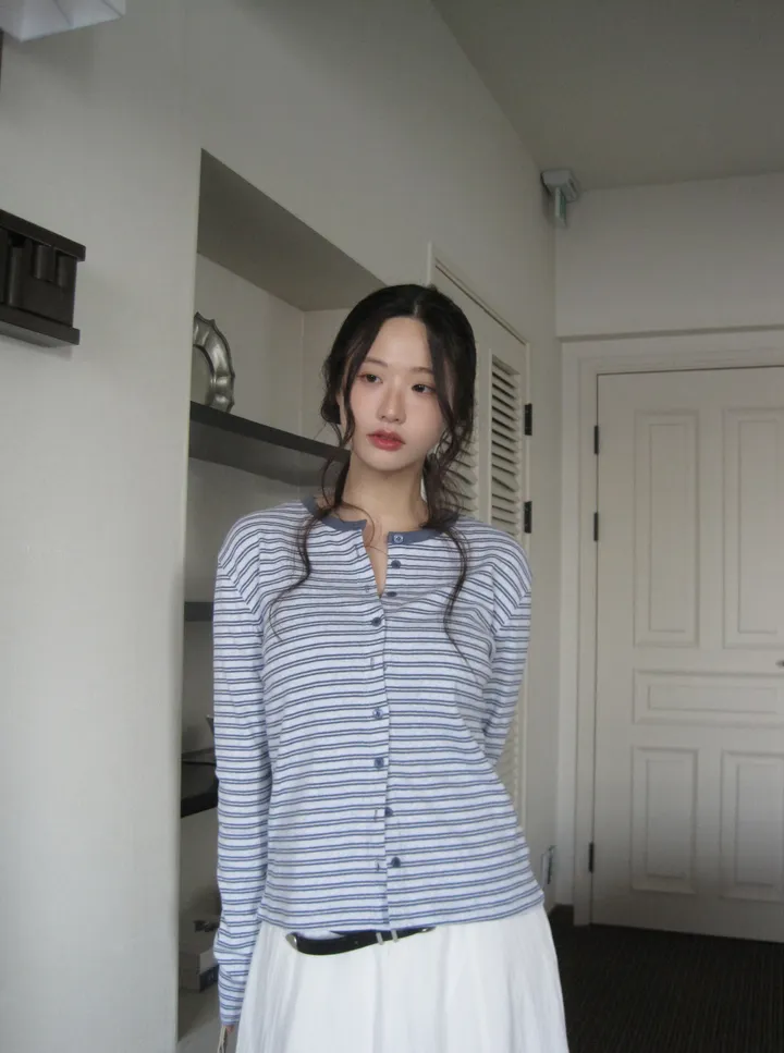 긴팔 티셔츠 모델 착용 이미지-S1L24