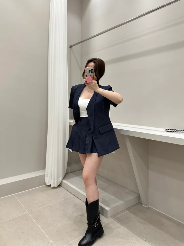 (프리미엄,하객룩)스트라이프 노카라 자켓+플리츠 치마바지세트 상세 이미지 17