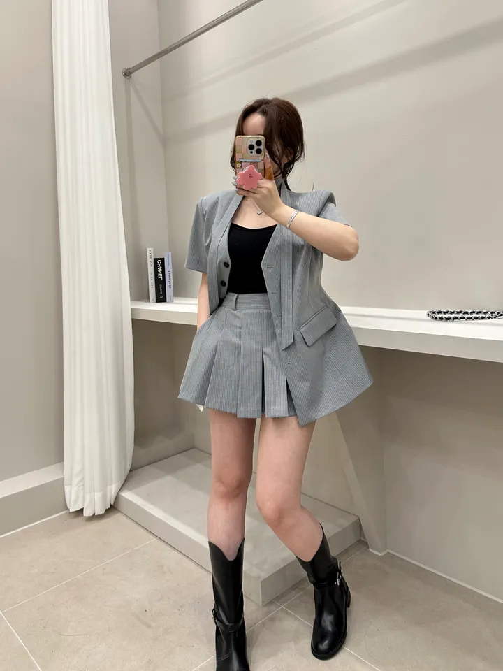 (프리미엄,하객룩)스트라이프 노카라 자켓+플리츠 치마바지세트 상세 이미지 31
