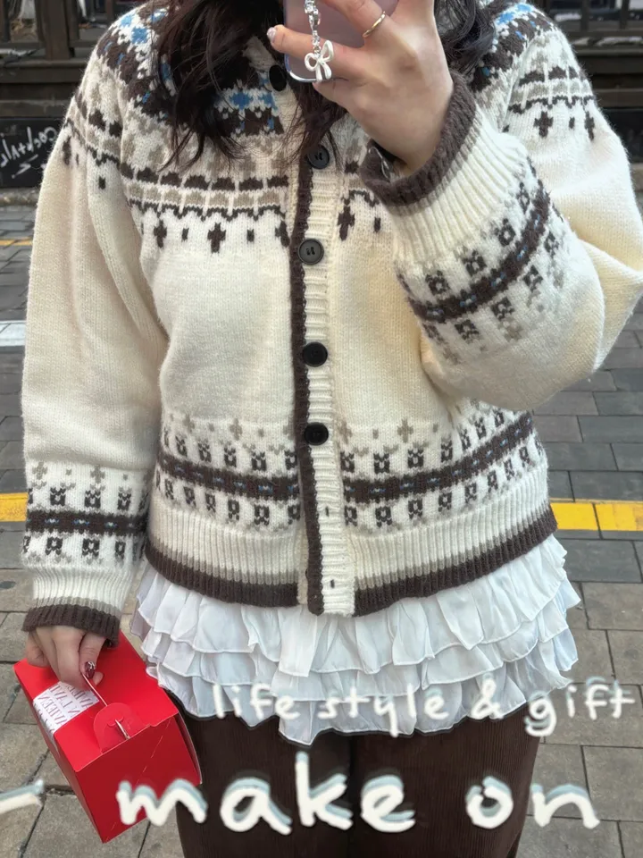 [55-77] 포근 도톰 루즈핏 노르딕 후드 가디건 상세 이미지 8