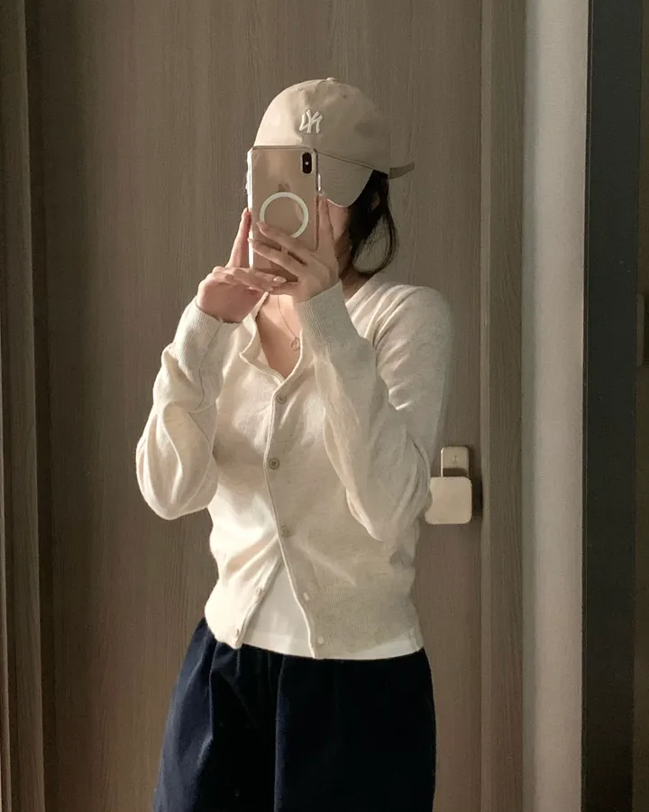 [봄신상🍃/7col] 캐시미어 베이직 슬림핏 무지 가디건 상세 이미지 7