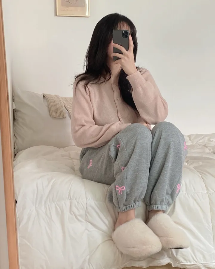 [데일리/인생핏] 라운드 무지 기본 긴팔 니트 가디건 상세 이미지 13