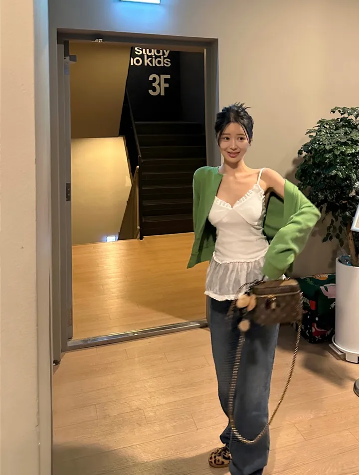 hip lovely boss cardigan ; 2color 가디건, 볼레로, 숏가디건, 면가디건, 꾸안꾸, 추리링 상세 이미지 4