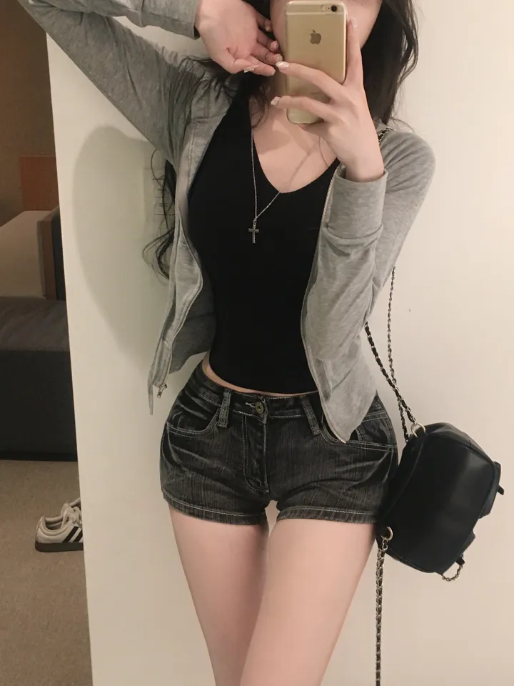 [ 몸매보장 ] 캣츠 슬림 크롭 후드집업 상세 이미지 27