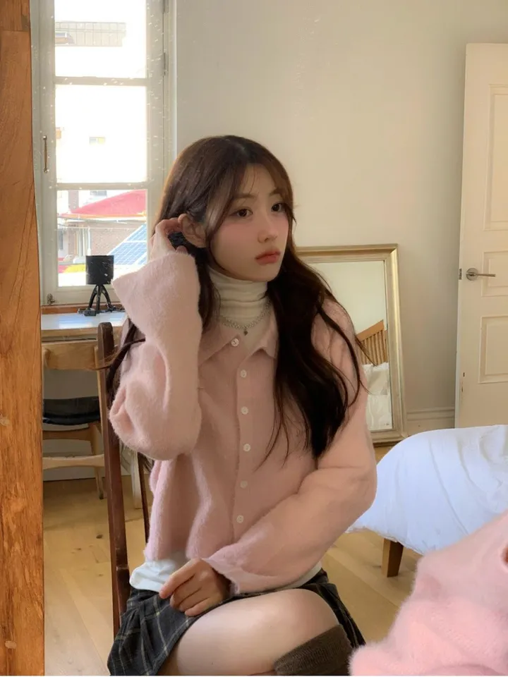 [딸기우유색감🍓+🐮부드러워요]스트로베리밀크 앙고라 소프트 여리 루즈핏 버튼 카라넥 니트 가디건 3color 상세 이미지 16
