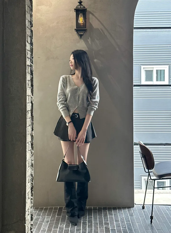 [단독*에이블리f/w신상/모델극찬/기본템정석*]심플베이직데일리니트가디건 -5color(아이보리,연브라운,블랙,연그레이,진그레이) 상세 이미지 35