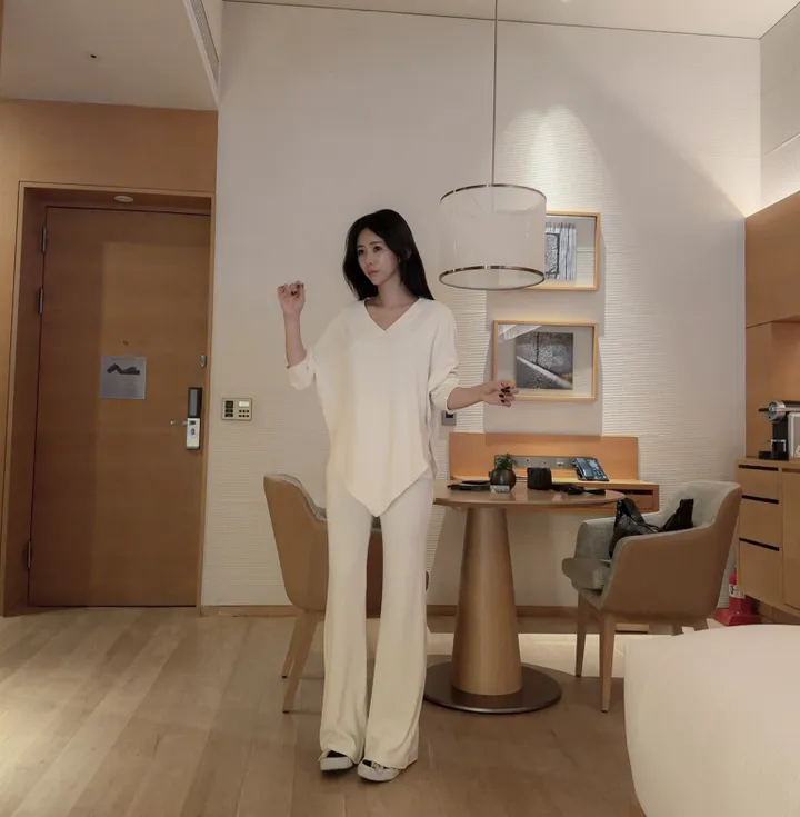 [Made /단품구매가능 /세트3000원할인] 촉촉 촤르르 연유 라떼 트레이닝 세트 여리핏 꾸안꾸 퀄보장 데일리set 핏보장 봄 신상 상세 이미지 36