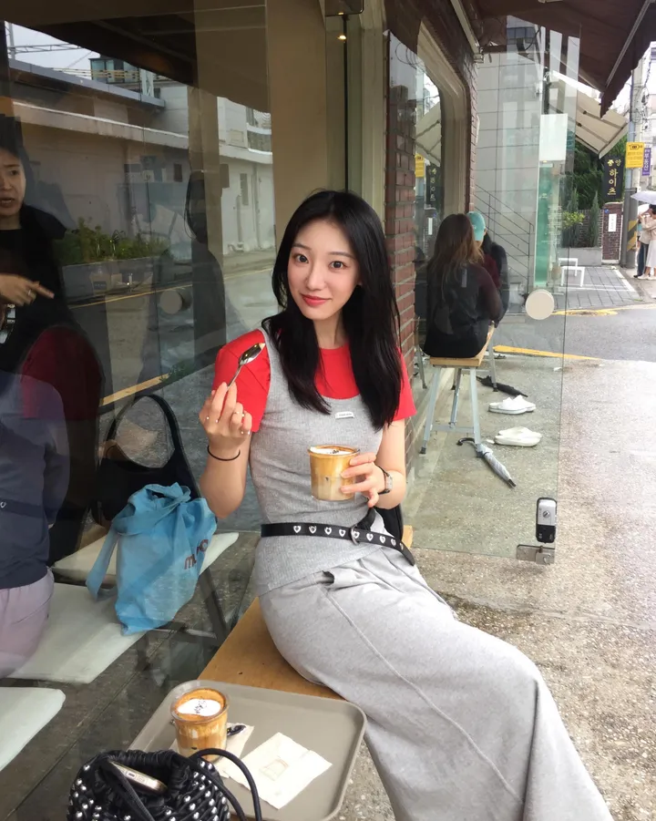 악세사리 모델 착용 이미지-S1L33