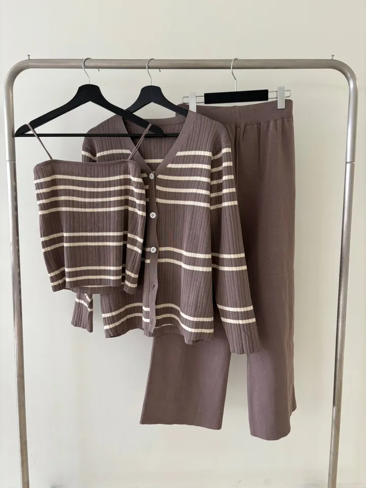 [3pcs]솔라 골지 단가라 스트라이프 쓰리피스 set (나시 가디건 밴딩 와이드 롱 팬츠 세트 데일리 꾸안꾸 코디 투피스 트레이닝 니트) 상세 이미지 20