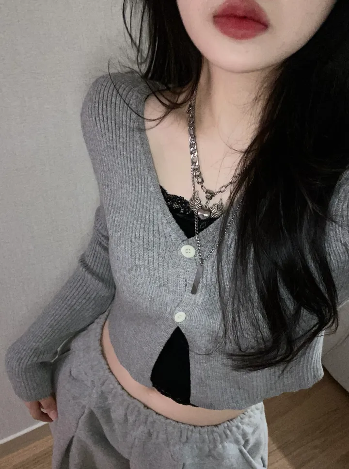 [봄신상🌷/색감보장/부드러워요☁]블라썸 브이넥 투버튼 골지 크롭 가디건 상세 이미지 6