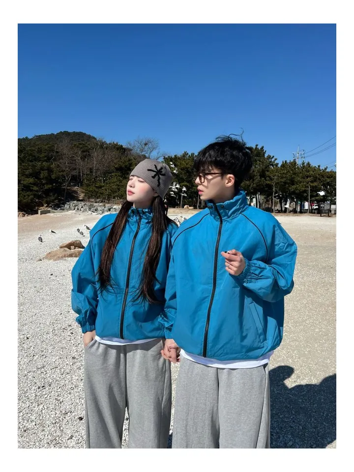 UNISEX [SS/하이넥] 래시 윈드러너 자켓 바람막이 점퍼 오버핏 커플 커플룩 시밀러룩 벌룬 와이드 트레이닝 팬츠 커플 커플룩 시밀러룩 여행 데이트 상세 이미지 15