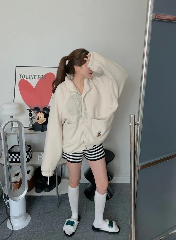 [🌠디즈니정품💭/남녀공용❤️/도링룩단독🤸] 미키 후리스 점퍼 미키마우스 캐릭터 뽀글이 집업 잠바 겨울 아우터 (3color) 상세 이미지 21