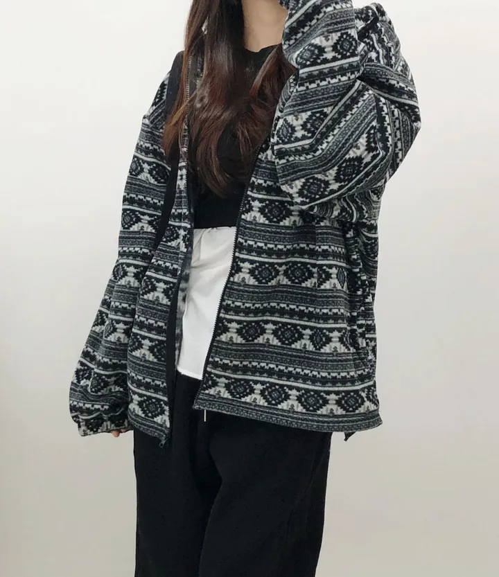 [유니크] 오버핏 후리스 투웨이 집업 후드 상세 이미지 4