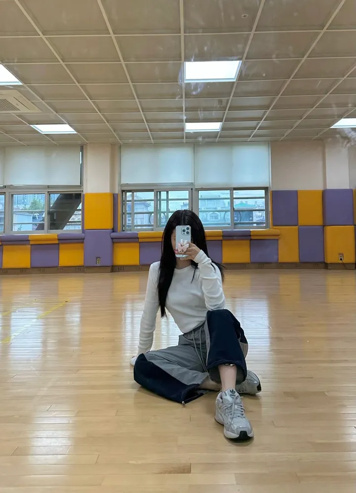 🌪Smoke 사선 팬츠 / 스우파 배색 얼룩말 바다 블랙 스트링 청 카고팬츠 와이드팬츠 힙 스트릿 유니크 빈티지 y2k 힙합 댄스 댄서 무대의상 공연의상 카고바지 포켓 데님팬츠 상세 이미지 35