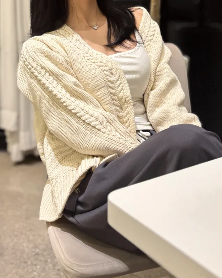 루어 케이블 브이넥 가디건 / 2color 상세 이미지 5