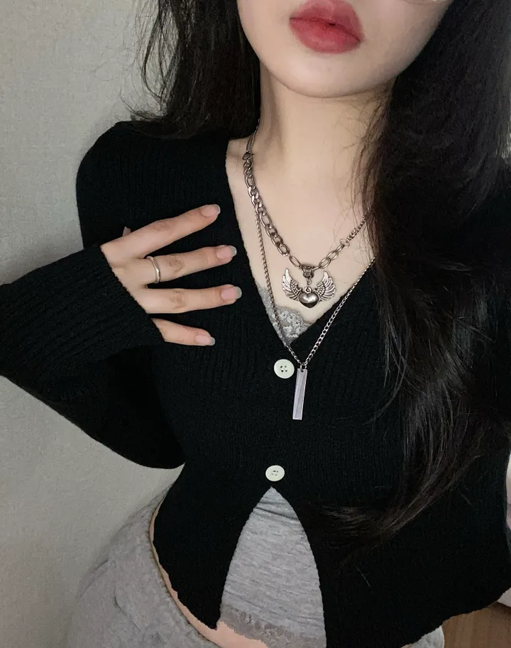 [봄신상🌷/색감보장/부드러워요☁]블라썸 브이넥 투버튼 골지 크롭 가디건 상세 이미지 16
