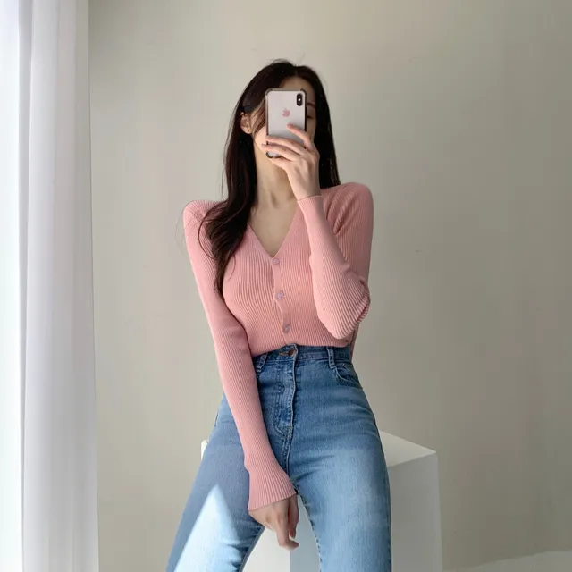 [묶음할인] 소프트 촉감 브이넥 글램핏 골지 가디건 ﻿아이보리 베이지 블랙 연두 소라 핑크 연보라 와인 카키 겨자 에메랄드 개강룩 새내기룩 봄 벚꽃룩 꽃놀이룩 개강여신 상세 이미지 14