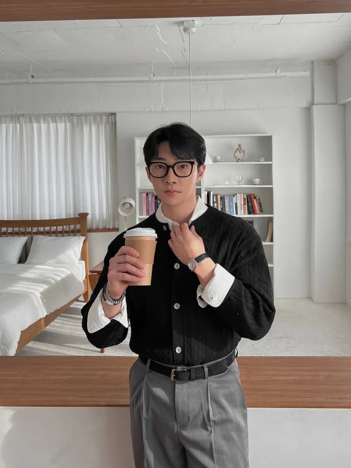 소가죽 원형 손목시계 사각 소가죽 데일리 심플 가죽시계 메탈 레더 남친룩 하객룩 봄 가을 상세 이미지 23