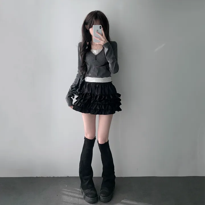 *반팔로발송/긴팔품절* [무채색+러블리/코디세트] 버튼 레이스 리본 배색 페이크 레이어드 긴팔 티셔츠+스모크밴딩 캉캉 미니 스커트 투피스 세트 상세 이미지 6