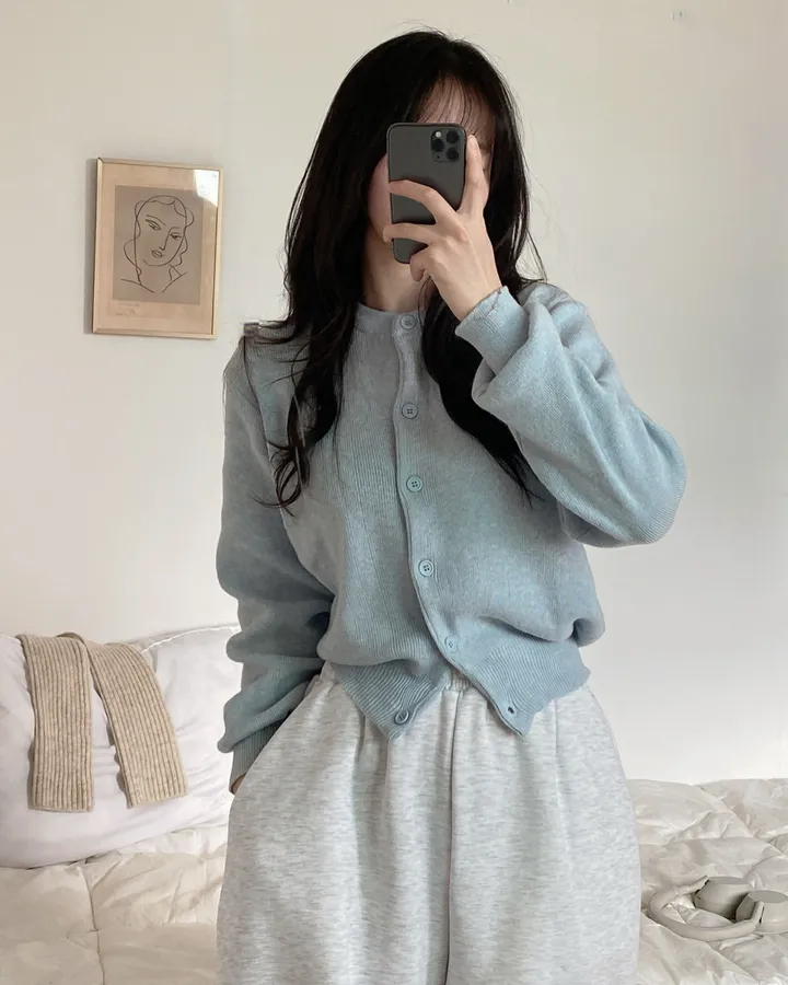 [데일리/인생핏] 라운드 무지 기본 긴팔 니트 가디건 상세 이미지 24