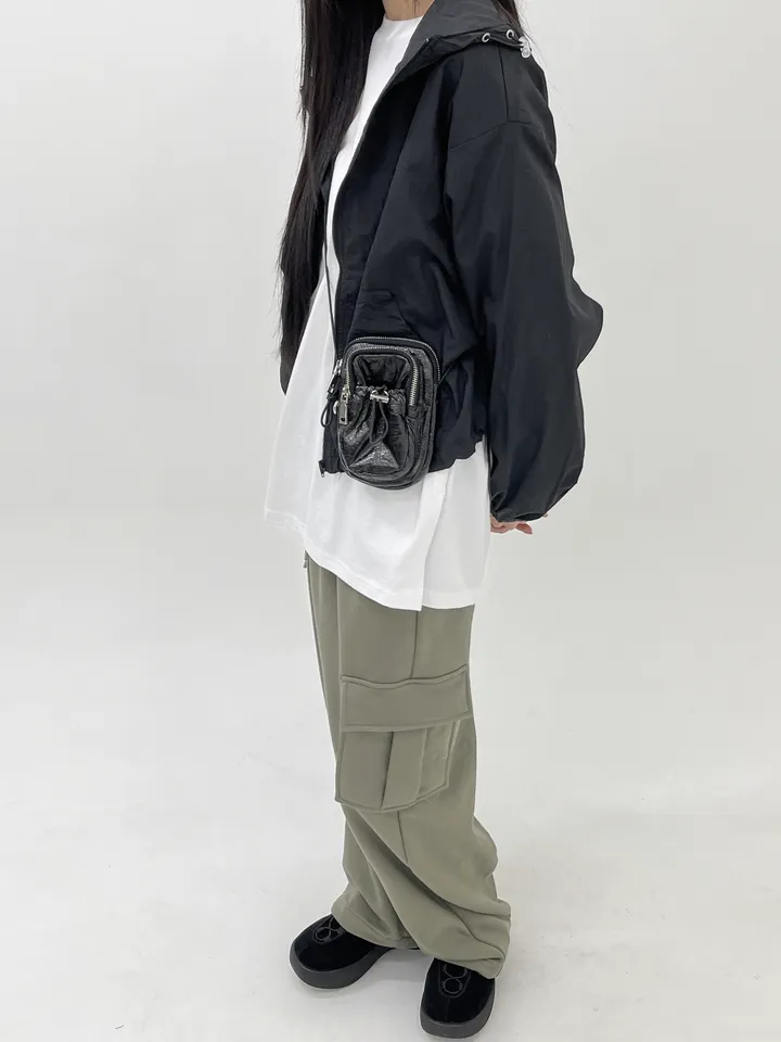[3color]글로시 / 나일론 스토퍼 미니백 glossy mini crossbag (가벼운 데일리 가방 유니크 쁘띠 스트링 크로스백) 상세 이미지 36