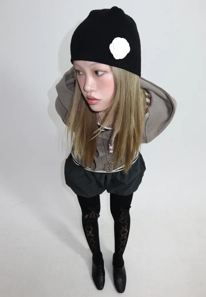 🖤 FLOWER B&W BEANIE 플라워 비니 (2 colors) 상세 이미지 24