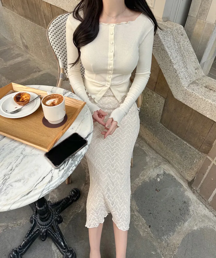 🤍무조건핏보장*여리핏*뷰엘단독/허리쏙🤍 로랑 프릴 콩단추 스퀘어넥 가디건 고퀄리티 국내제작 봄신상 데이트룩 하객룩 몸매보정 가디건 상세 이미지 20