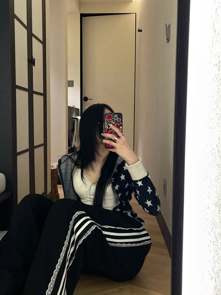 [MD소장/인기상품] y2k star pattern slim crop hood zip-up / y2k 별 스타 패턴 슬림 크롭 후드 집업 상세 이미지 31