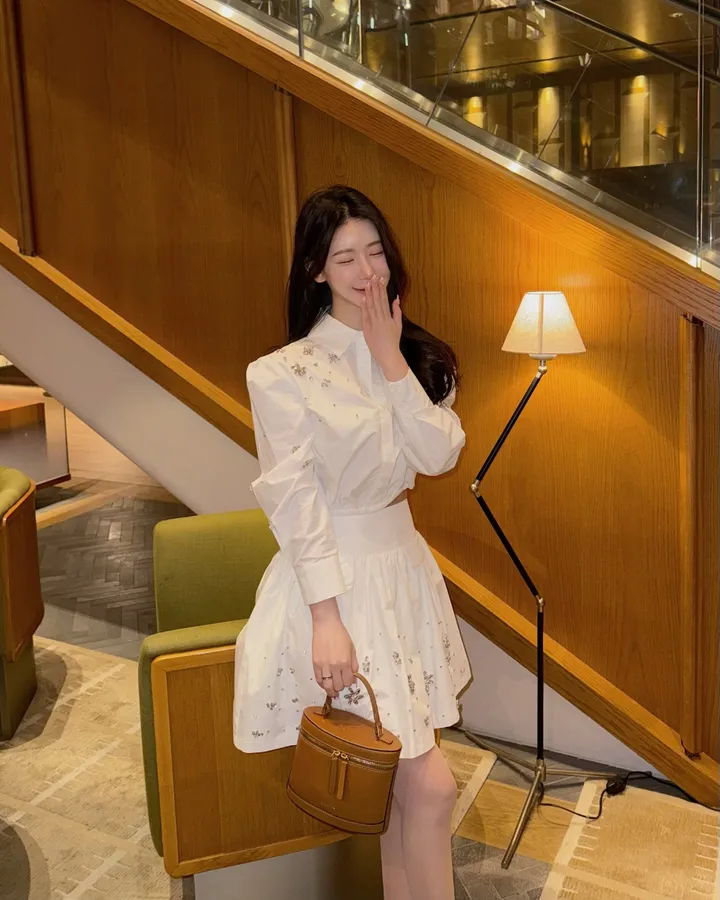 [하이퀄리티] 보석 큐빅 셔츠 스커트 투피스 S,M,L 상세 이미지 6