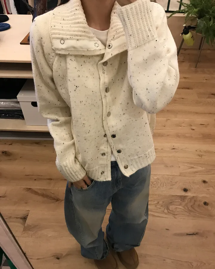 페퍼 하이넥 버튼 가디건 상세 이미지 5