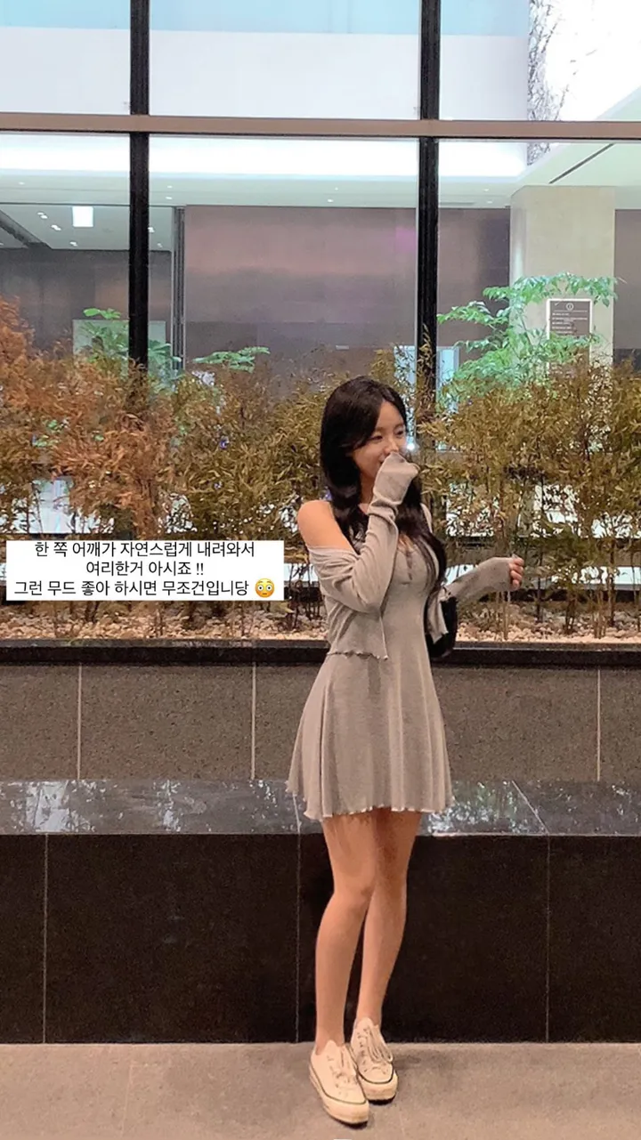 드레스 모델 착용 이미지-S1L8