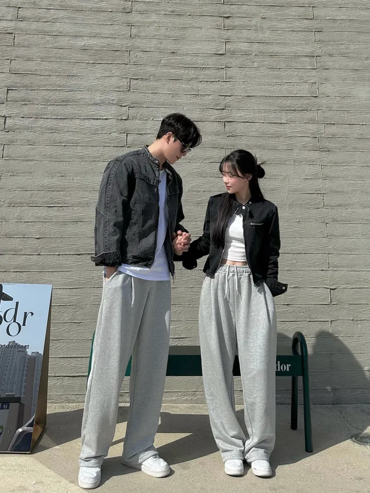 2사이즈! 커플 바이커 청자켓 데님 자켓 흑청 진청 겨울 가을 봄 커플룩 시밀러룩 꾸안꾸 코디 세트 크롭 슬림핏 오버핏 남녀공용 투피스 남자 데이트 빅사이즈 트레이닝  와이드팬츠 상세 이미지 6