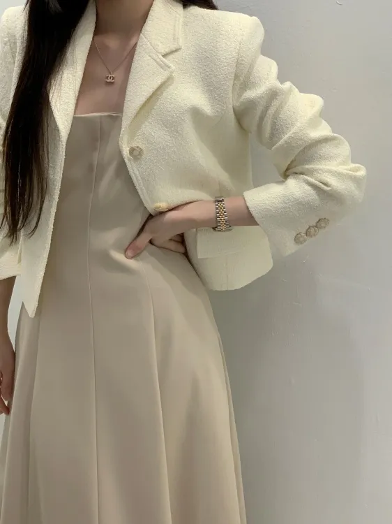 [24f/w버전]✨뉴샤르망 부클울 자켓 백화점동일 S라인 트위드 카라 금장버튼 반 코트 4color 상세 이미지 17