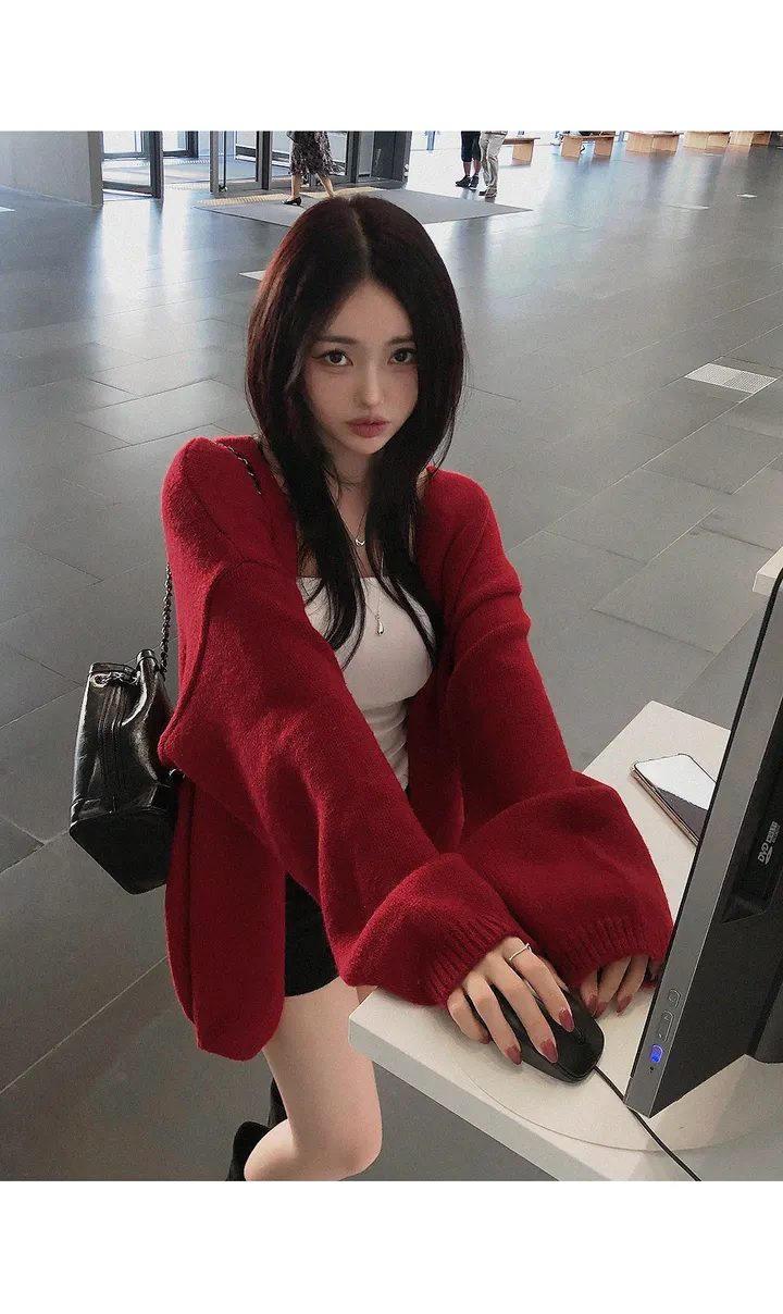[고퀄/아방핏!] 델라 원버튼 루즈핏 벌룬가디건 아방가디건 레드가디건 도톰가디건 가을가디건 가을아우터 가을옷 가을신상 봄가디건 봄아우터 봄옷 봄신상 상세 이미지 9