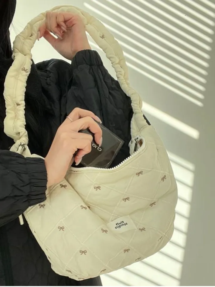 [머스트템/작은데 은근 보부상백]개강룩/여행필수템/곱창끈 리본자수 스트링 숄더 퀼팅백 상세 이미지 8