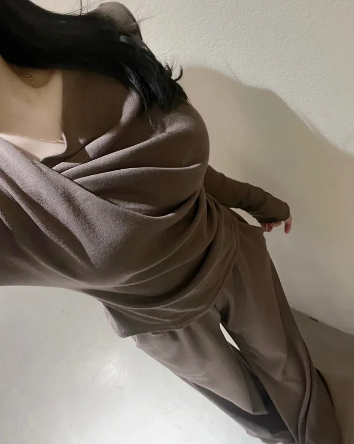 몸매보정핏 언발 셔링 와이드 밴딩 투피스 세트 상세 이미지 4