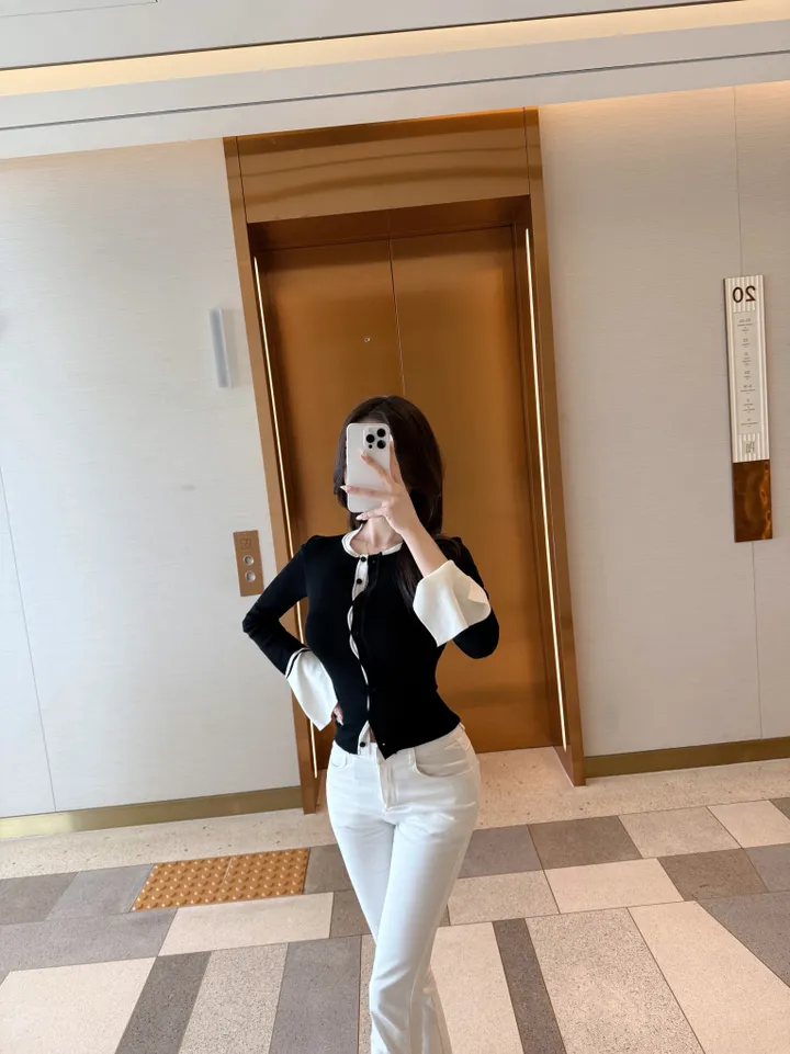 로어 배색 커프스 가디건티 상세 이미지 11