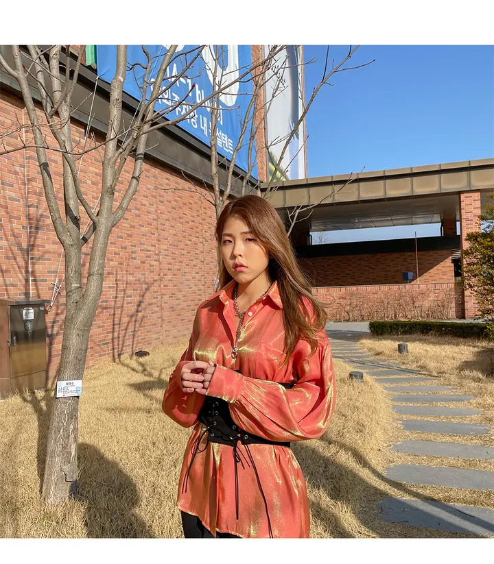 [당일출고] 투톤 오로라 루즈핏 퍼프 실크 블라우스 셔츠 / 빅사이즈 오버핏 / 연예인 아이돌의상 펜트하우스 루즈핏 글리터셔츠 반짝이 상세 이미지 9