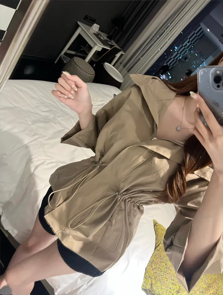 *주문폭주🖤*[이건무조건!!/고퀄] 막스 후드 스트링 셔링 점퍼 바람막이 후드집업 셔링 프릴 박시핏 후드점퍼 야상 수입의류 데일리 마실룩 3color 상세 이미지 6