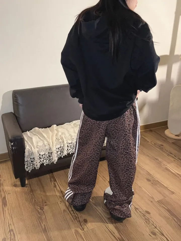 [2colors) 하프 백 레오파드 호피 무늬 트랙 팬츠 상세 이미지 13